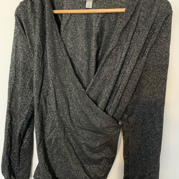 Black glittery cross over v-neck top - Picture 5 of 6